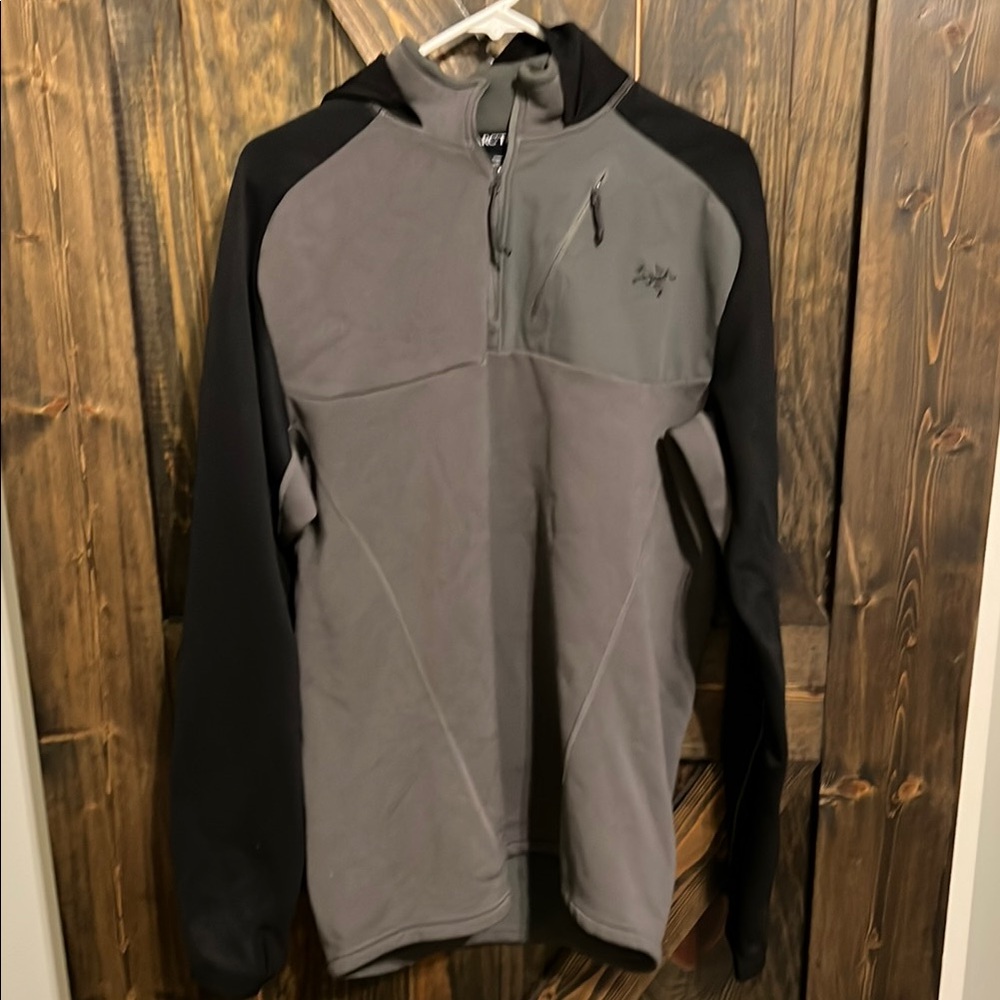 Arc’Teryx Men's Gray and Black Hoodie